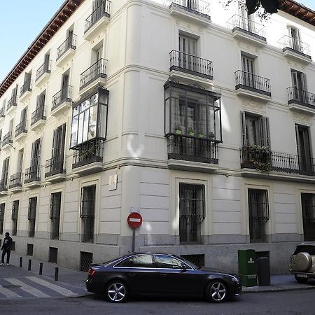 Gran Via Suites Madrid Buitenkant foto