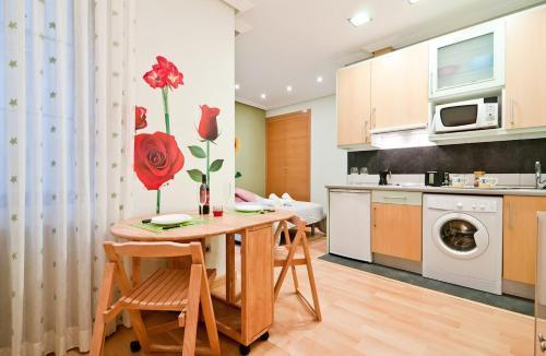 Gran Via Suites Madrid Buitenkant foto