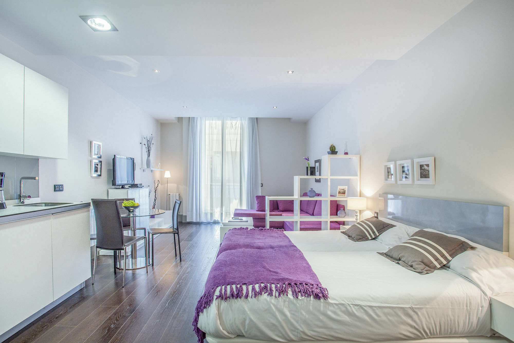 Gran Via Suites Madrid Buitenkant foto