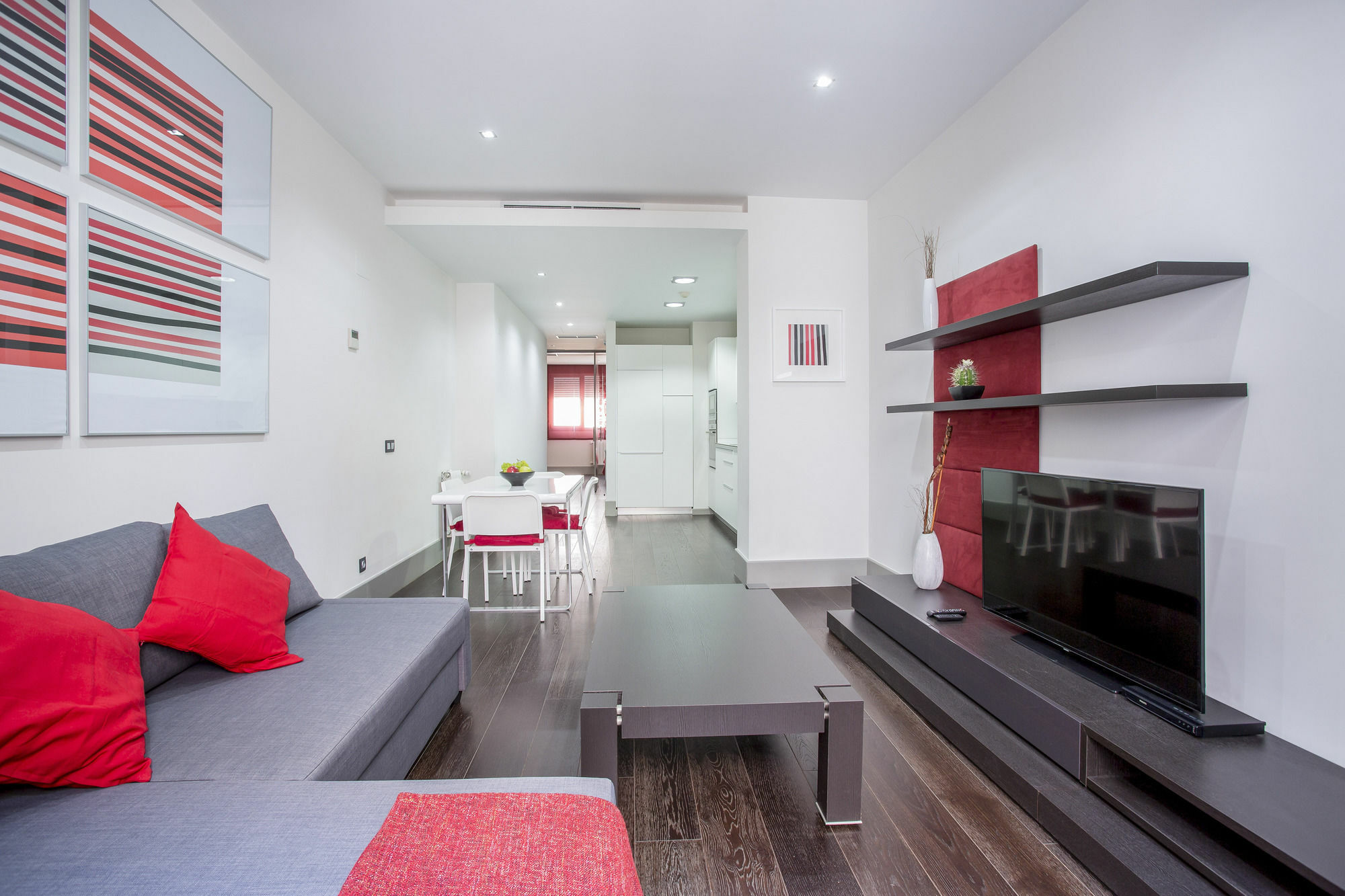 Gran Via Suites Madrid Buitenkant foto